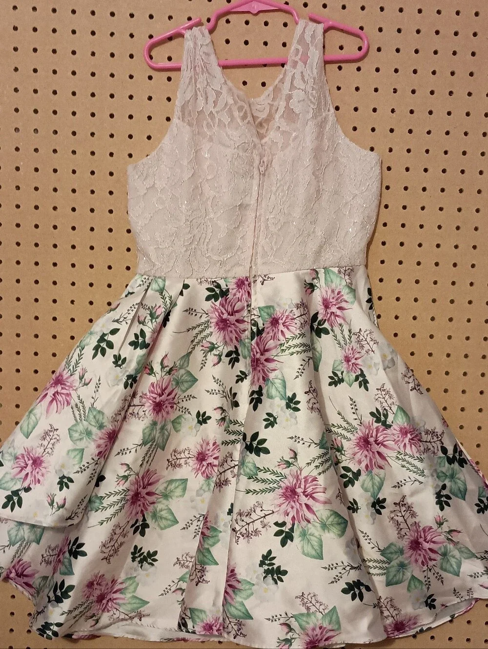 Emily Rose Girls Floral Dress with Pink and Green Accents Sz 14